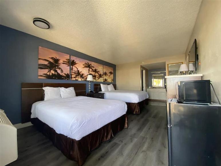 Days Inn By Wyndham Ontario Airport Buitenkant foto